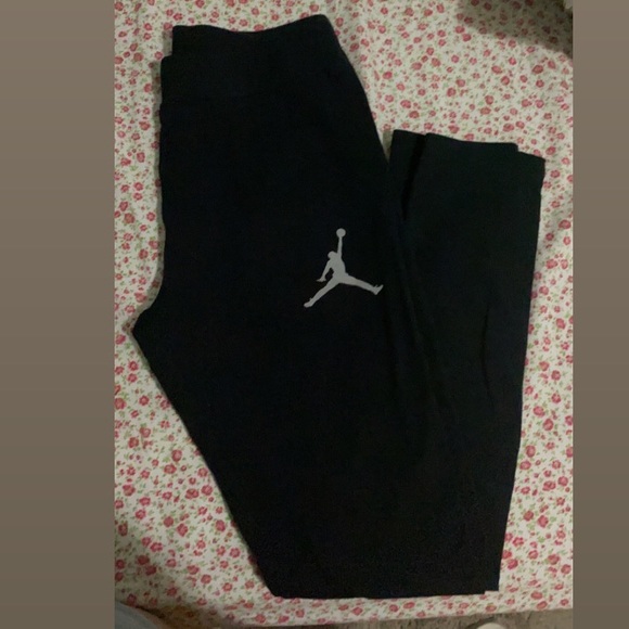 Jordan Leggings - Picture 2 of 2